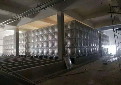 水箱 